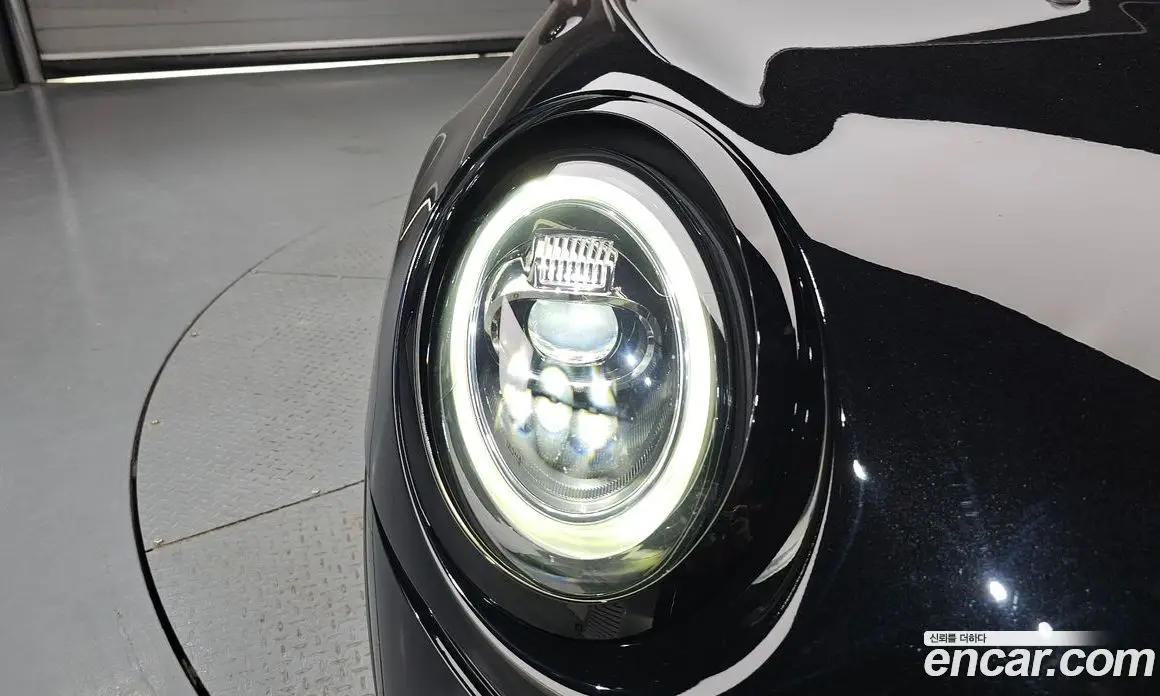 Mini Cooper 2018 2.0 автомат (гидро), фото 8 Mini Cooper 2018 2.0 автомат (гидро), фото 8