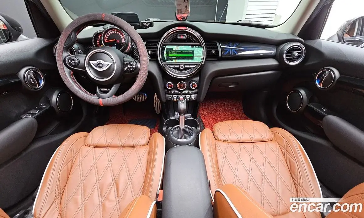 Mini Cooper 2018 2.0 автомат (гидро), фото 10 Mini Cooper 2018 2.0 автомат (гидро), фото 10