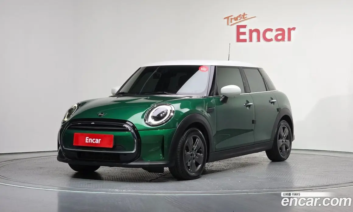 Mini Cooper 2021 1.5 автомат (гидро), фото 1 Mini Cooper 2021 1.5 автомат (гидро), фото 1