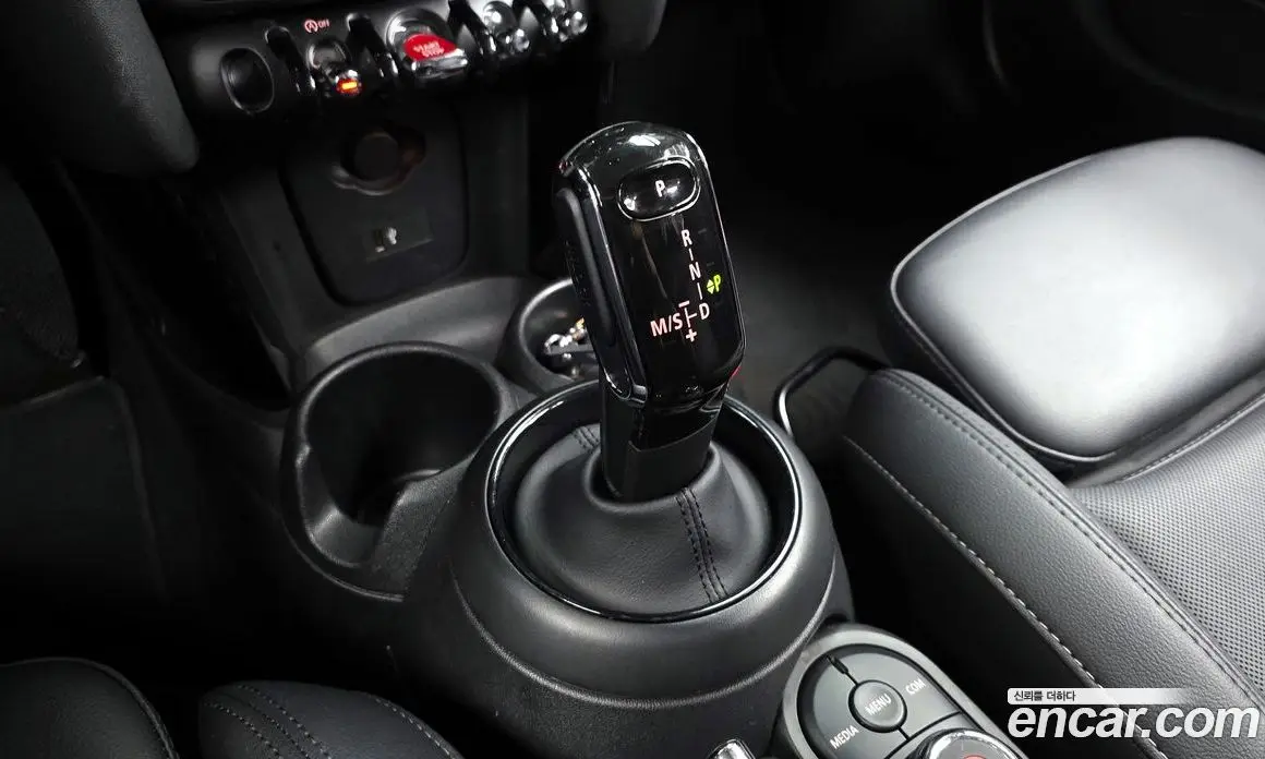 Mini Cooper 2021 1.5 автомат (гидро), фото 12 Mini Cooper 2021 1.5 автомат (гидро), фото 12