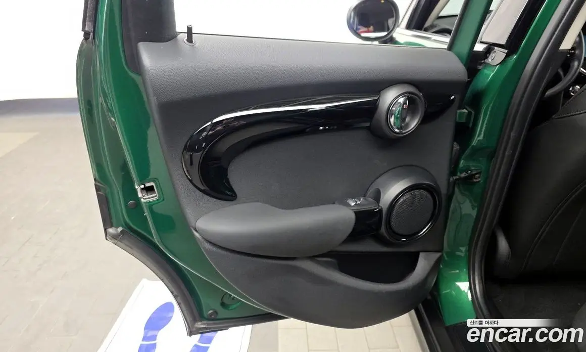 Mini Cooper 2021 1.5 автомат (гидро), фото 15 Mini Cooper 2021 1.5 автомат (гидро), фото 15