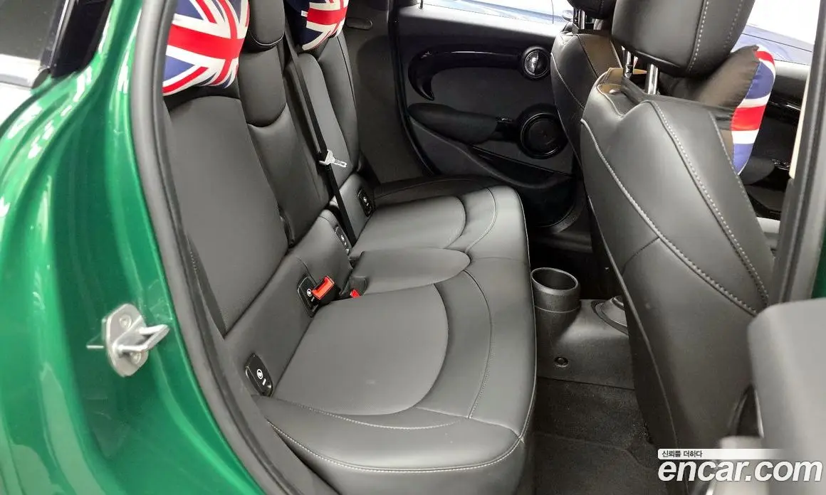 Mini Cooper 2021 1.5 автомат (гидро), фото 18 Mini Cooper 2021 1.5 автомат (гидро), фото 18