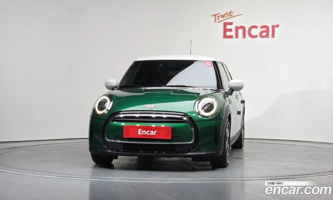 Mini Cooper 2021 1.5 автомат (гидро), фото 3 Mini Cooper 2021 1.5 автомат (гидро), фото 3