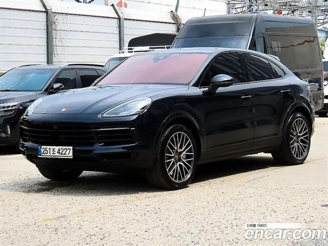 Porsche Cayenne 2020 3.0 автомат (гидро), миниатюра 2 Porsche Cayenne 2020 3.0 автомат (гидро), миниатюра 2