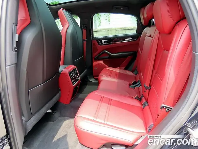 Porsche Cayenne 2020 3.0 автомат (гидро), миниатюра 6 Porsche Cayenne 2020 3.0 автомат (гидро), миниатюра 6