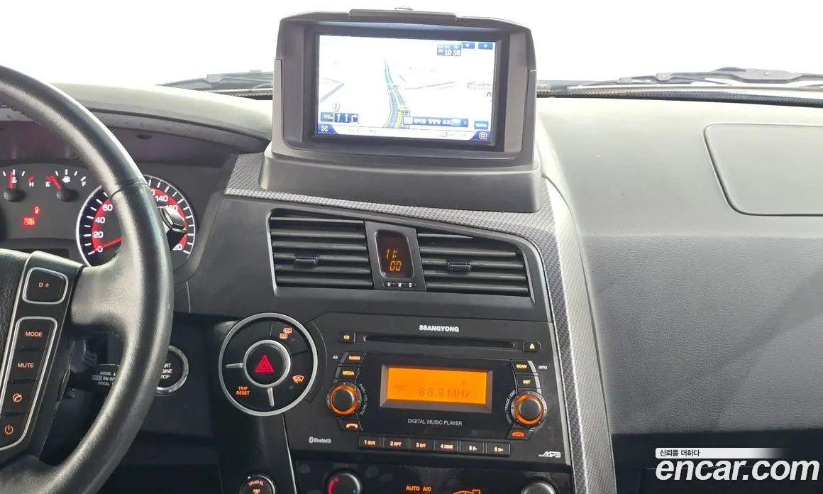 SsangYong Korando 2014 2.0 автомат (гидро), фото 20