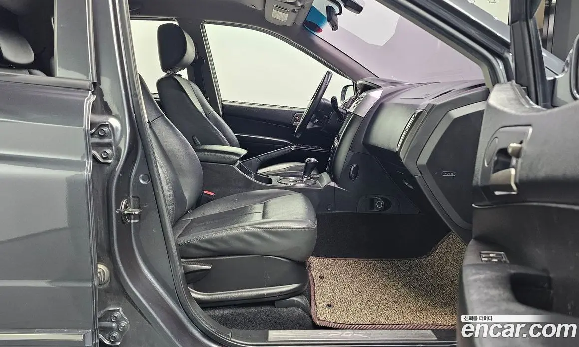 SsangYong Korando 2016 2.0 автомат (гидро), фото 16
