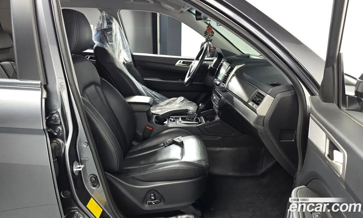 SsangYong Rexton 2018 2.2 автомат (гидро), фото 16