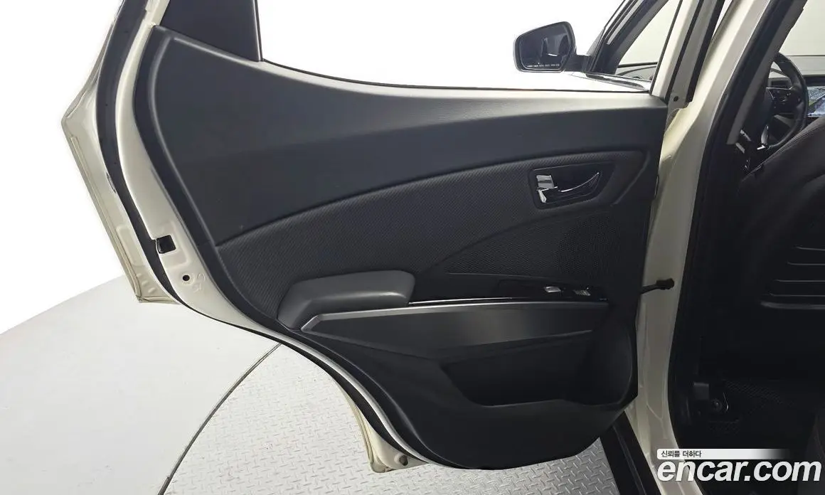 SsangYong TIBOLI 2016 1.6 автомат (гидро), фото 15