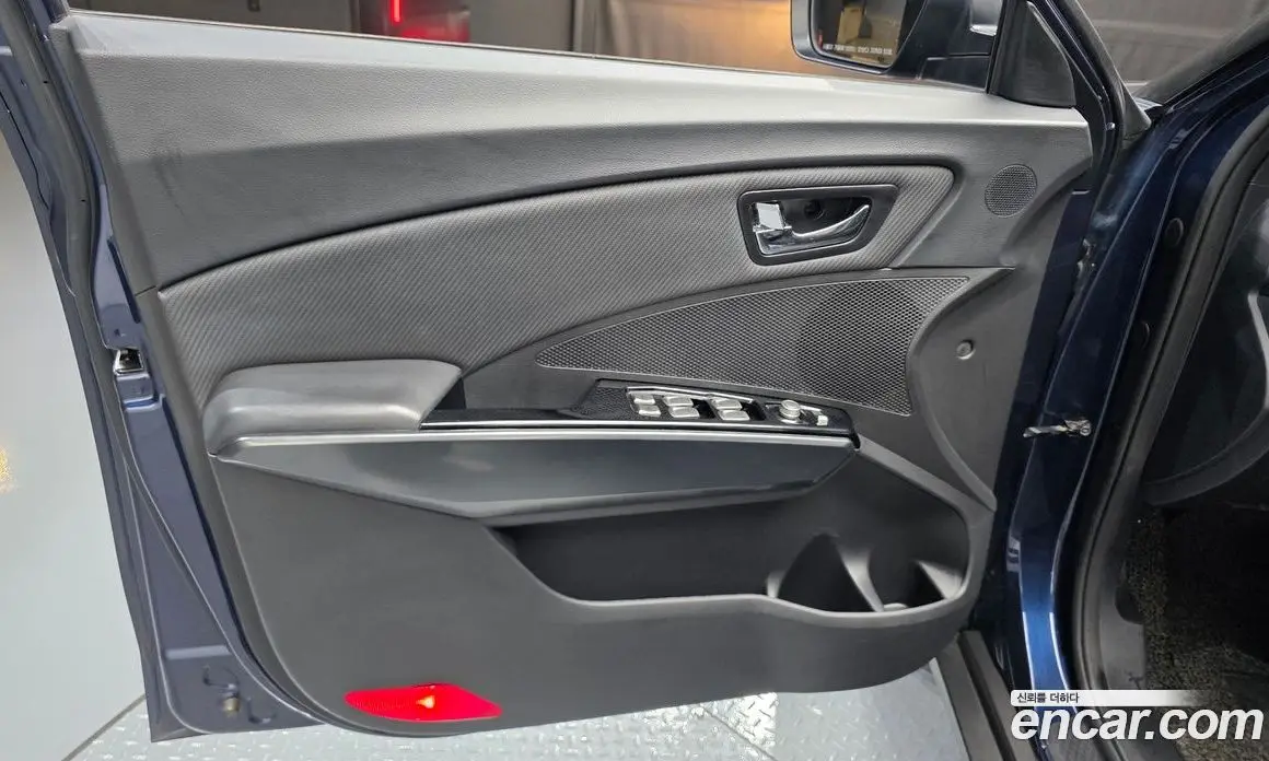 SsangYong TIBOLI 2018 1.6 автомат (гидро), фото 14
