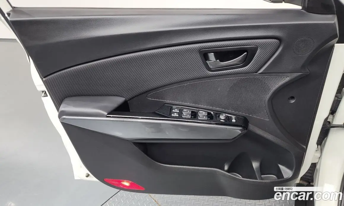 SsangYong TIBOLI 2021 1.5 автомат (гидро), фото 14