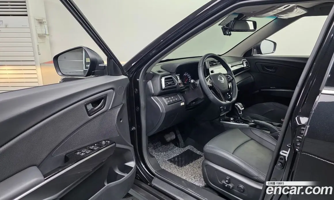 SsangYong TIBOLI 2025 1.6 автомат (гидро), фото 12