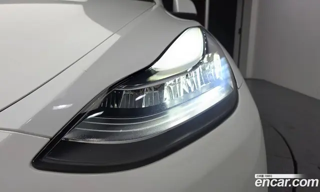 Tesla Model Y 2021 0.2 автомат (гидро), миниатюра 8