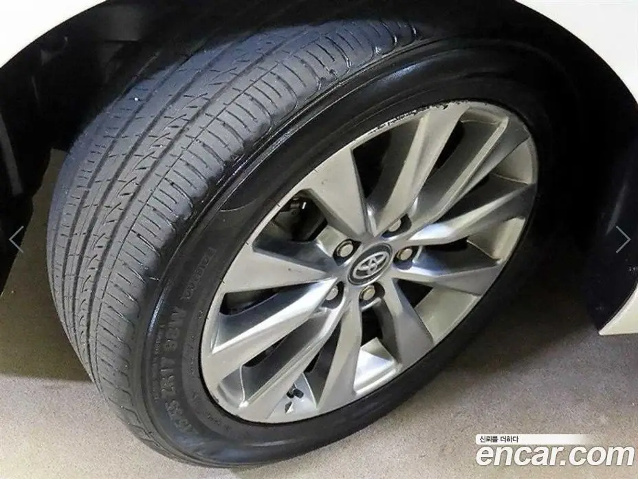 Toyota Camry 2017 2.5 автомат (гидро), фото 20 Toyota Camry 2017 2.5 автомат (гидро), фото 20