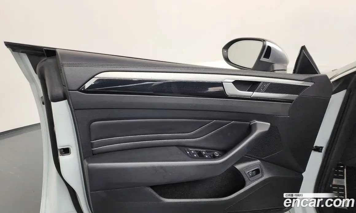 Volkswagen Arteon 2023 2.0 автомат (гидро), фото 14 Volkswagen Arteon 2023 2.0 автомат (гидро), фото 14