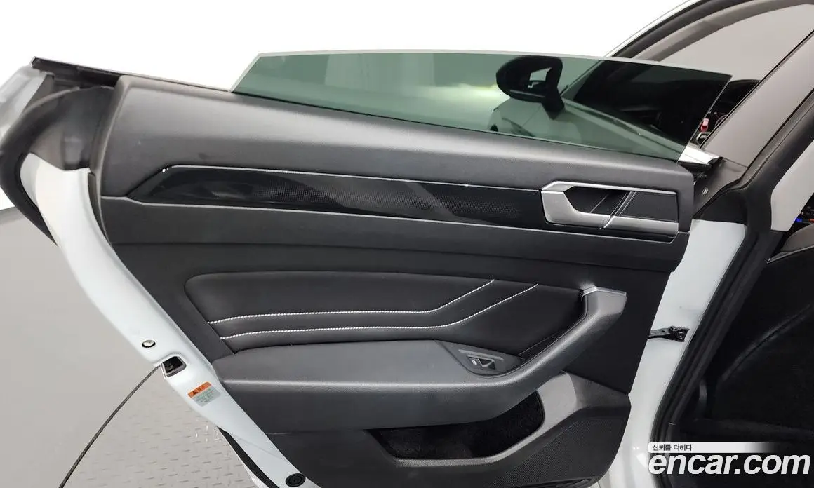 Volkswagen Arteon 2023 2.0 автомат (гидро), фото 15 Volkswagen Arteon 2023 2.0 автомат (гидро), фото 15