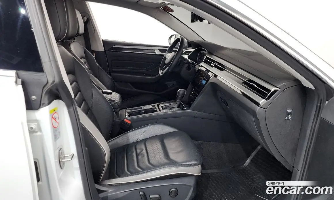 Volkswagen Arteon 2023 2.0 автомат (гидро), фото 16 Volkswagen Arteon 2023 2.0 автомат (гидро), фото 16