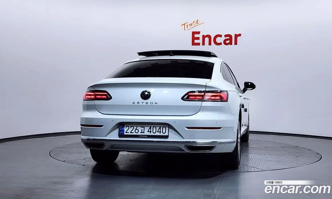 Volkswagen Arteon 2023 2.0 автомат (гидро), фото 4 Volkswagen Arteon 2023 2.0 автомат (гидро), фото 4