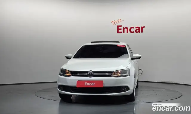 Volkswagen Jetta 2012 2.0 автомат (гидро), миниатюра 2