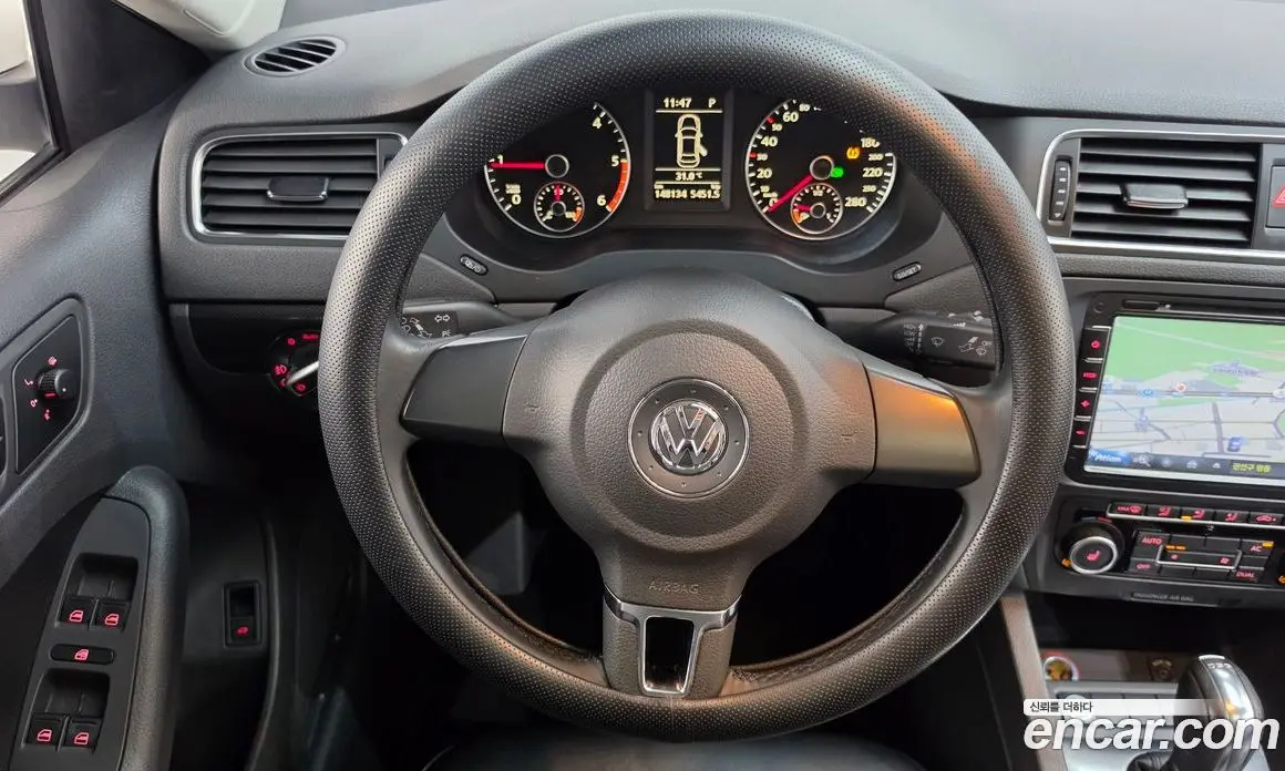 Volkswagen Jetta 2012 2.0 автомат (гидро), фото 18