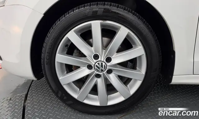 Volkswagen Jetta 2012 2.0 автомат (гидро), миниатюра 4