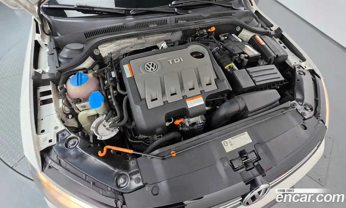 Volkswagen Jetta 2012 2.0 автомат (гидро), фото 5