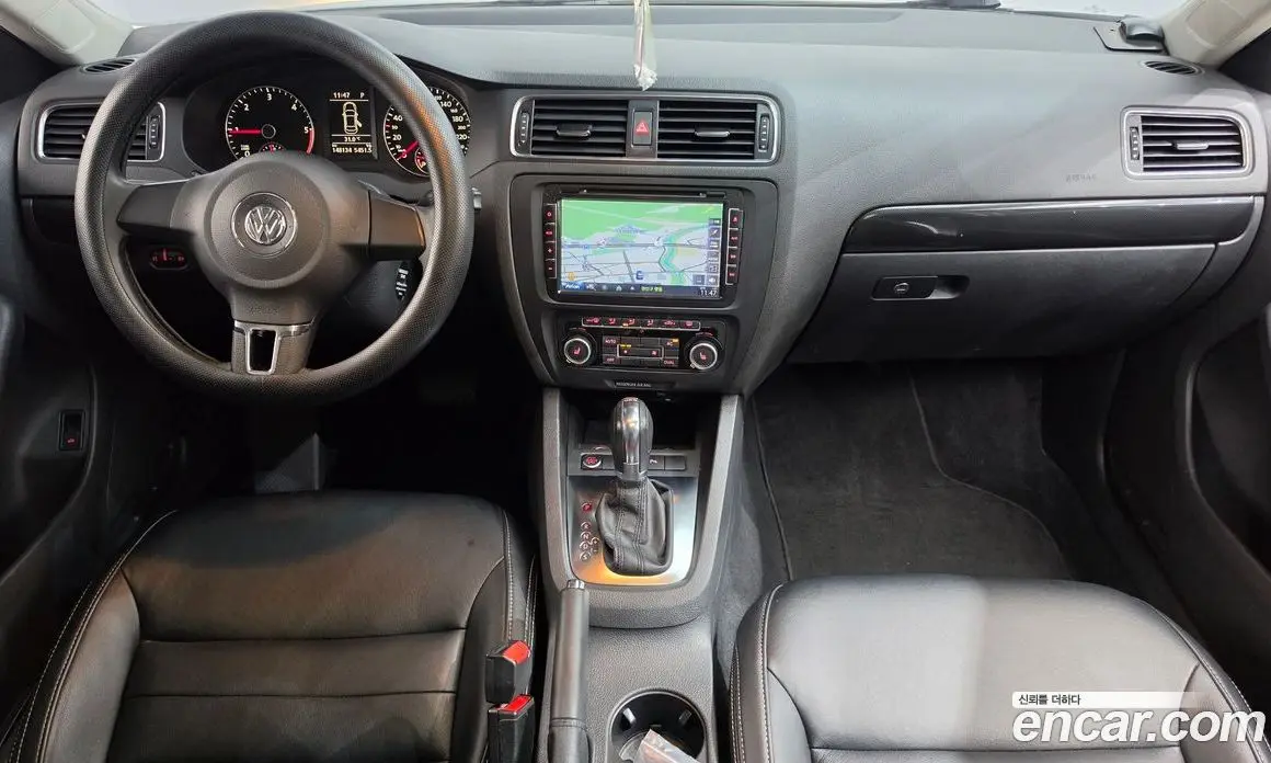 Volkswagen Jetta 2012 2.0 автомат (гидро), фото 9