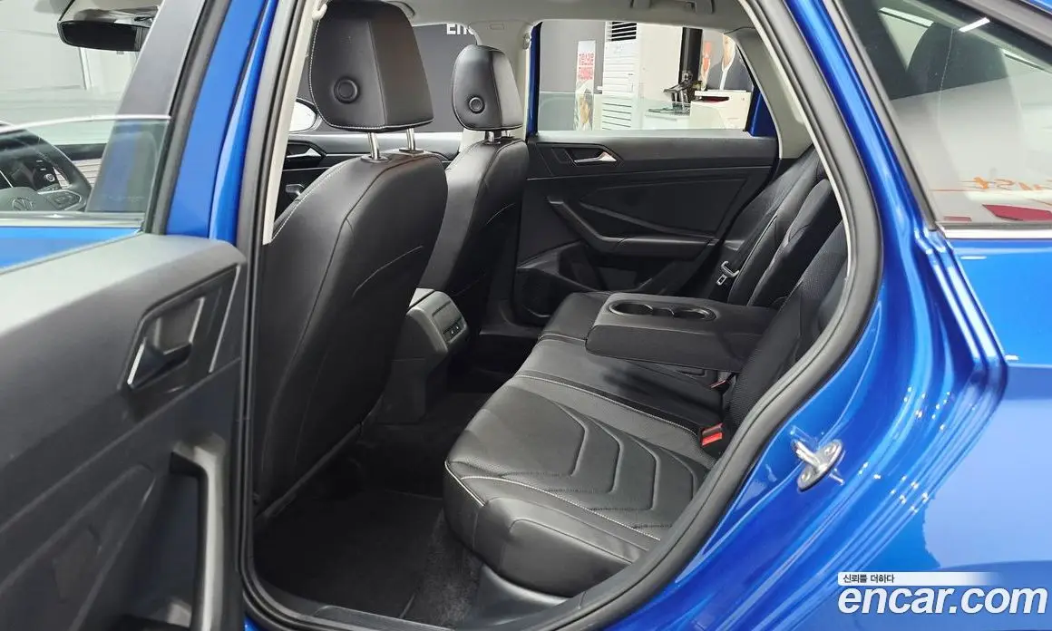 Volkswagen Jetta 2023 1.5 автомат (гидро), фото 17