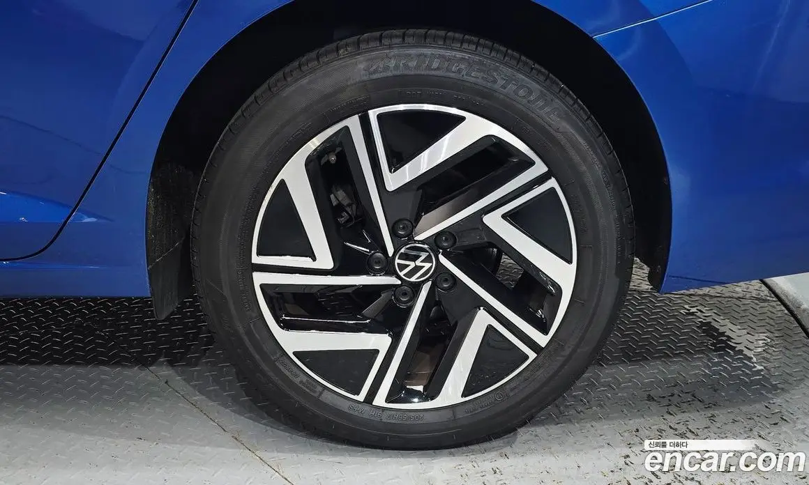Volkswagen Jetta 2023 1.5 автомат (гидро), фото 7