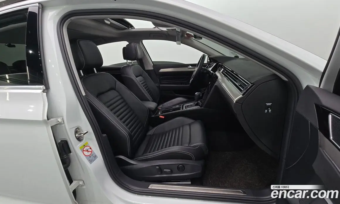 Volkswagen Passat 2021 2.0 автомат (гидро), фото 11 Volkswagen Passat 2021 2.0 автомат (гидро), фото 11