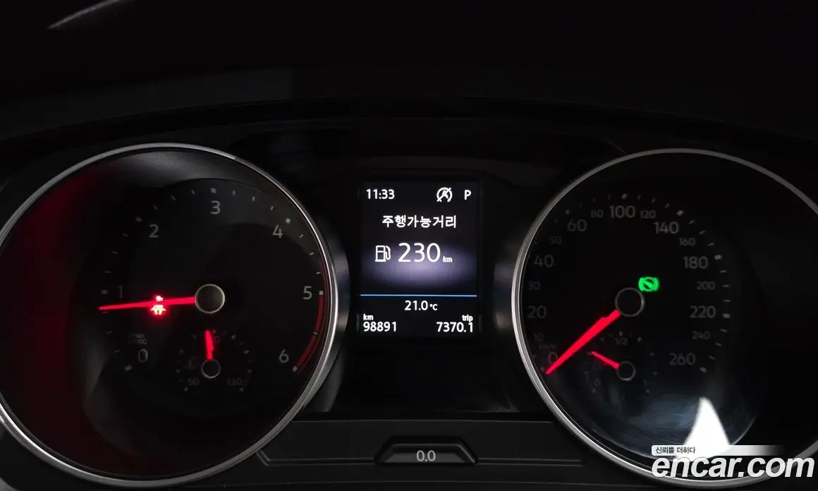 Volkswagen Tiguan 2018 2.0 автомат (гидро), фото 11