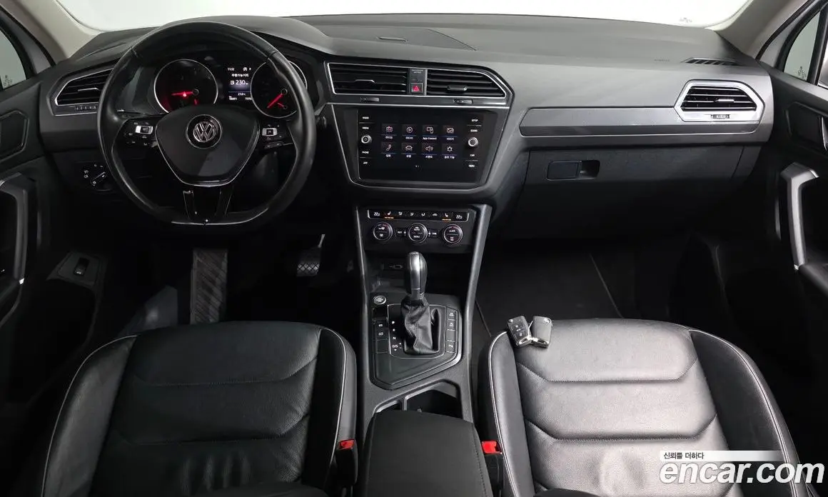 Volkswagen Tiguan 2018 2.0 автомат (гидро), фото 10