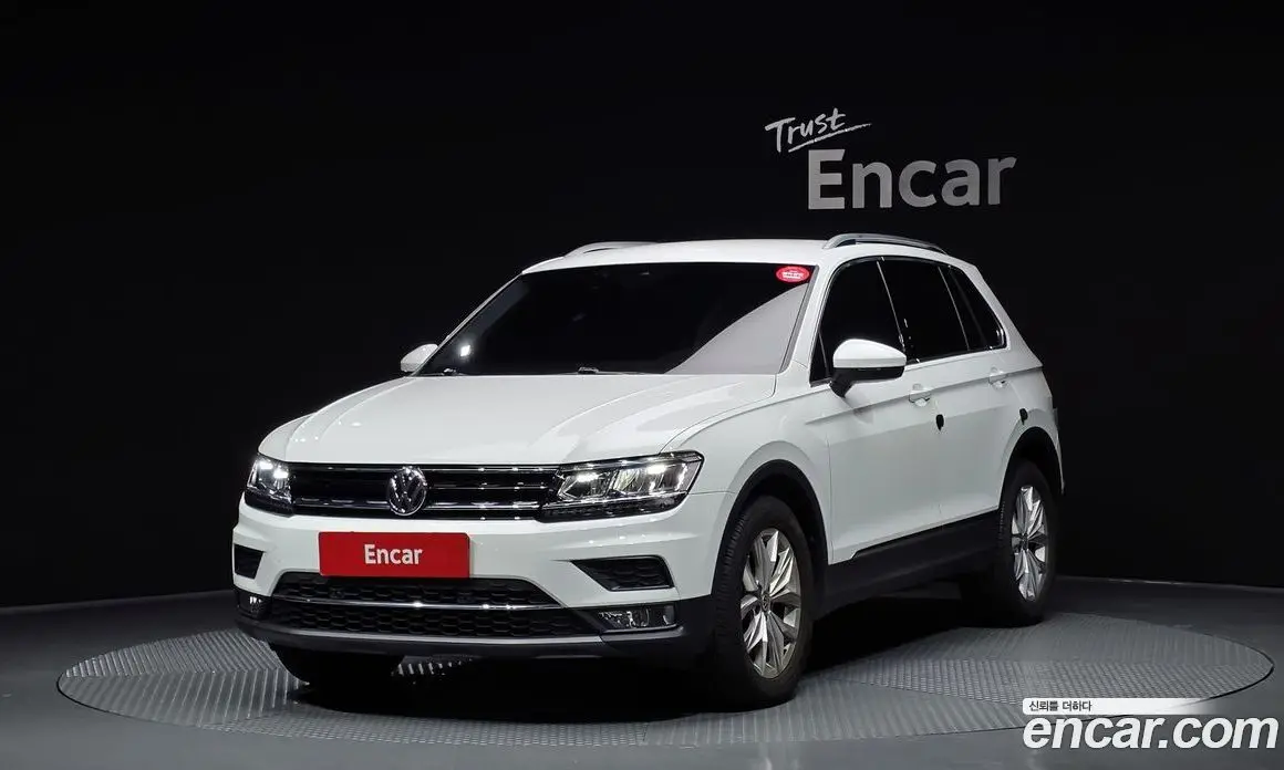 Volkswagen Tiguan 2020 2.0 автомат (гидро), фото 1 Volkswagen Tiguan 2020 2.0 автомат (гидро), фото 1