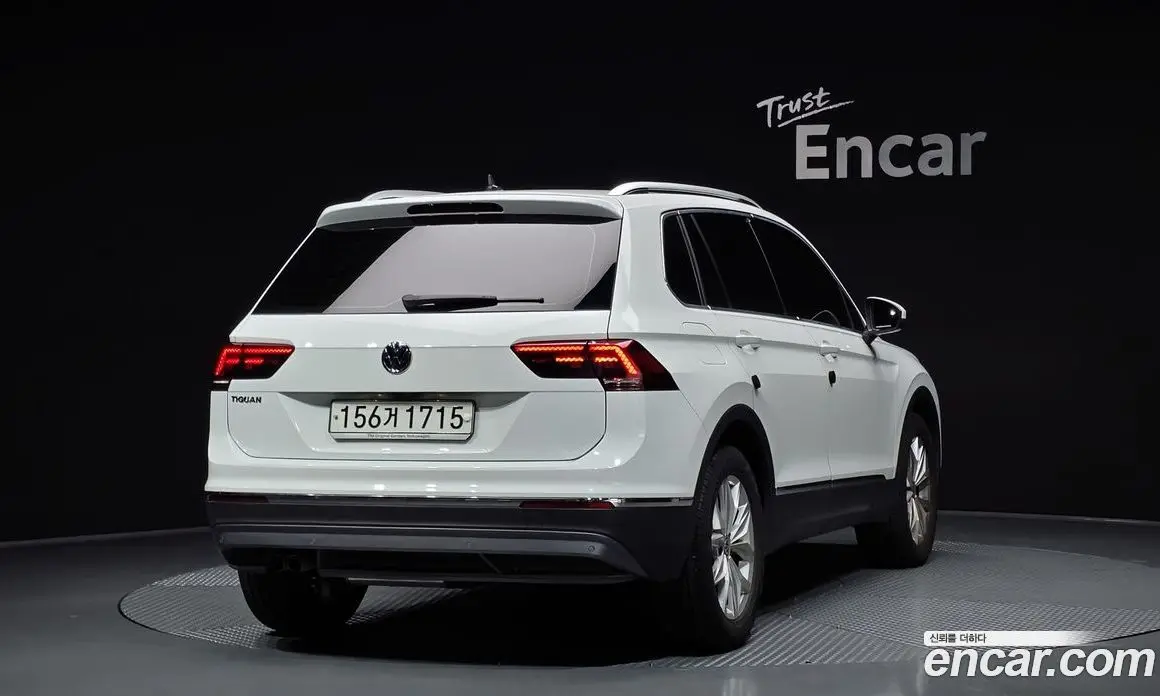 Volkswagen Tiguan 2020 2.0 автомат (гидро), фото 2 Volkswagen Tiguan 2020 2.0 автомат (гидро), фото 2