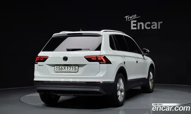 Volkswagen Tiguan 2020 2.0 автомат (гидро), миниатюра 2 Volkswagen Tiguan 2020 2.0 автомат (гидро), миниатюра 2
