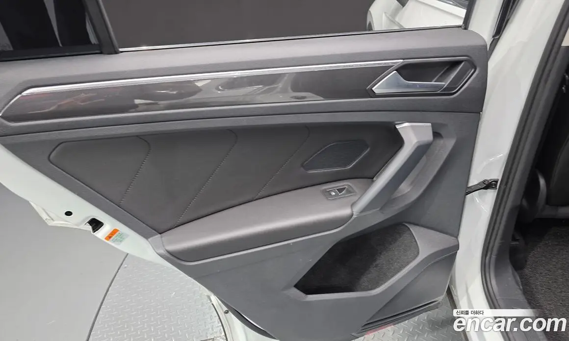Volkswagen Tiguan 2020 2.0 автомат (гидро), фото 15 Volkswagen Tiguan 2020 2.0 автомат (гидро), фото 15