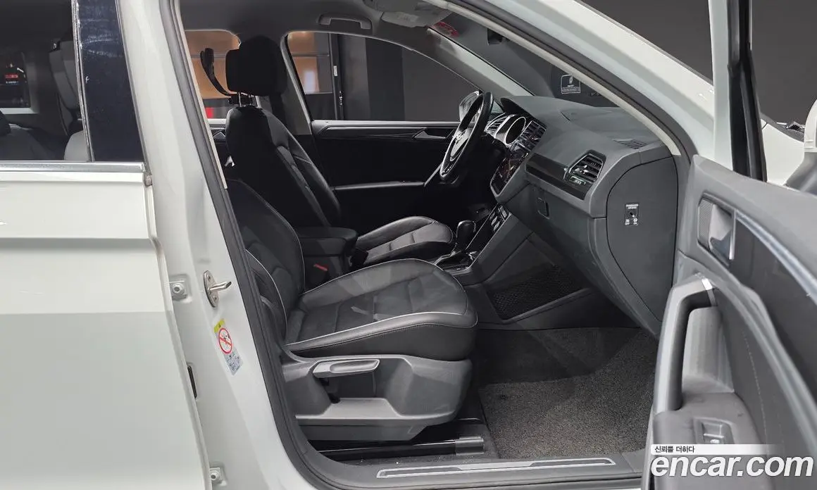 Volkswagen Tiguan 2020 2.0 автомат (гидро), фото 17 Volkswagen Tiguan 2020 2.0 автомат (гидро), фото 17