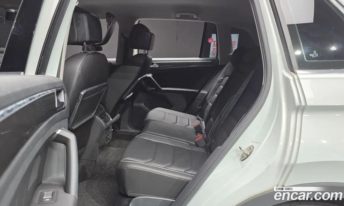 Volkswagen Tiguan 2020 2.0 автомат (гидро), фото 18 Volkswagen Tiguan 2020 2.0 автомат (гидро), фото 18