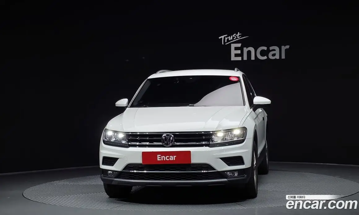 Volkswagen Tiguan 2020 2.0 автомат (гидро), фото 3 Volkswagen Tiguan 2020 2.0 автомат (гидро), фото 3