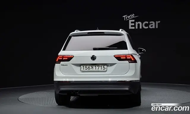 Volkswagen Tiguan 2020 2.0 автомат (гидро), миниатюра 4 Volkswagen Tiguan 2020 2.0 автомат (гидро), миниатюра 4