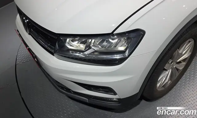 Volkswagen Tiguan 2020 2.0 автомат (гидро), миниатюра 8 Volkswagen Tiguan 2020 2.0 автомат (гидро), миниатюра 8