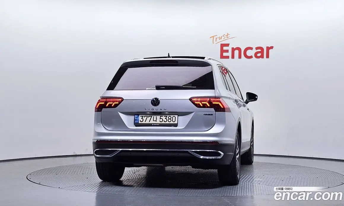 Volkswagen Tiguan 2021 2.0 автомат (гидро), фото 4