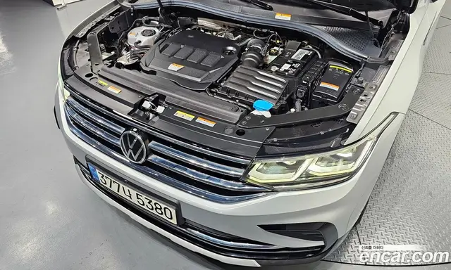 Volkswagen Tiguan 2021 2.0 автомат (гидро), миниатюра 6