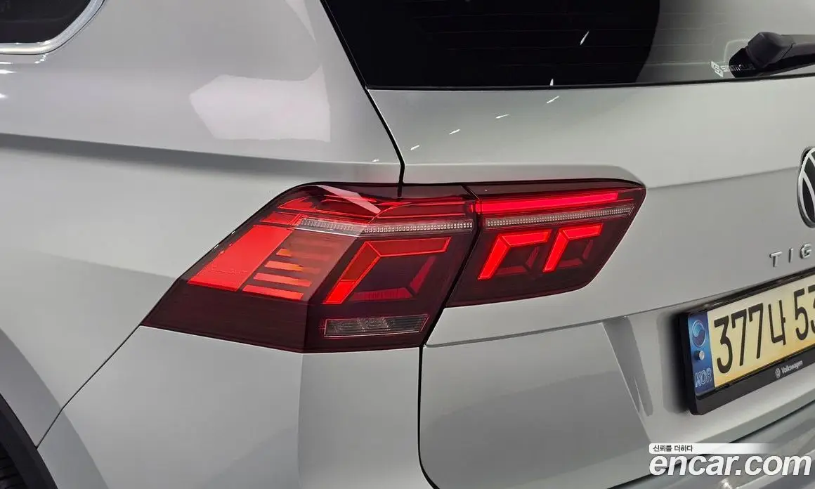 Volkswagen Tiguan 2021 2.0 автомат (гидро), фото 9
