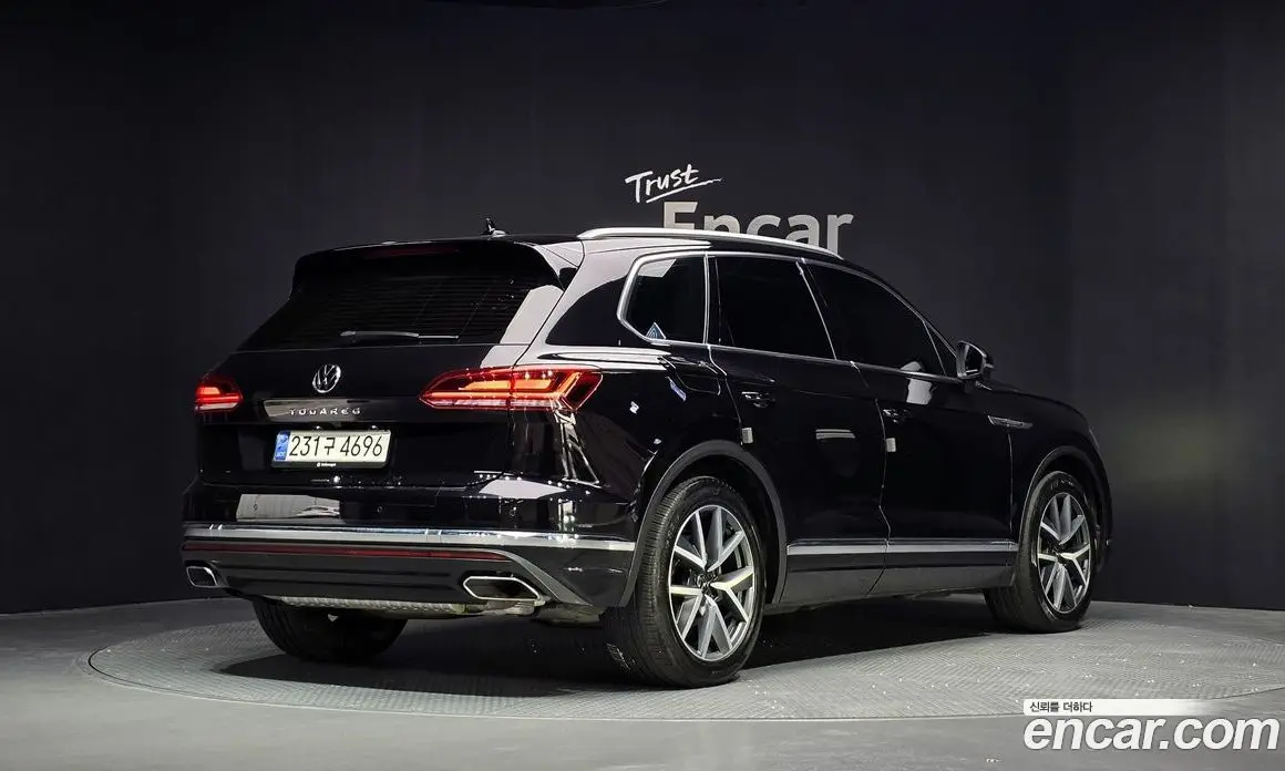 Volkswagen Touareg 2021 3.0 автомат (гидро), фото 2 Volkswagen Touareg 2021 3.0 автомат (гидро), фото 2