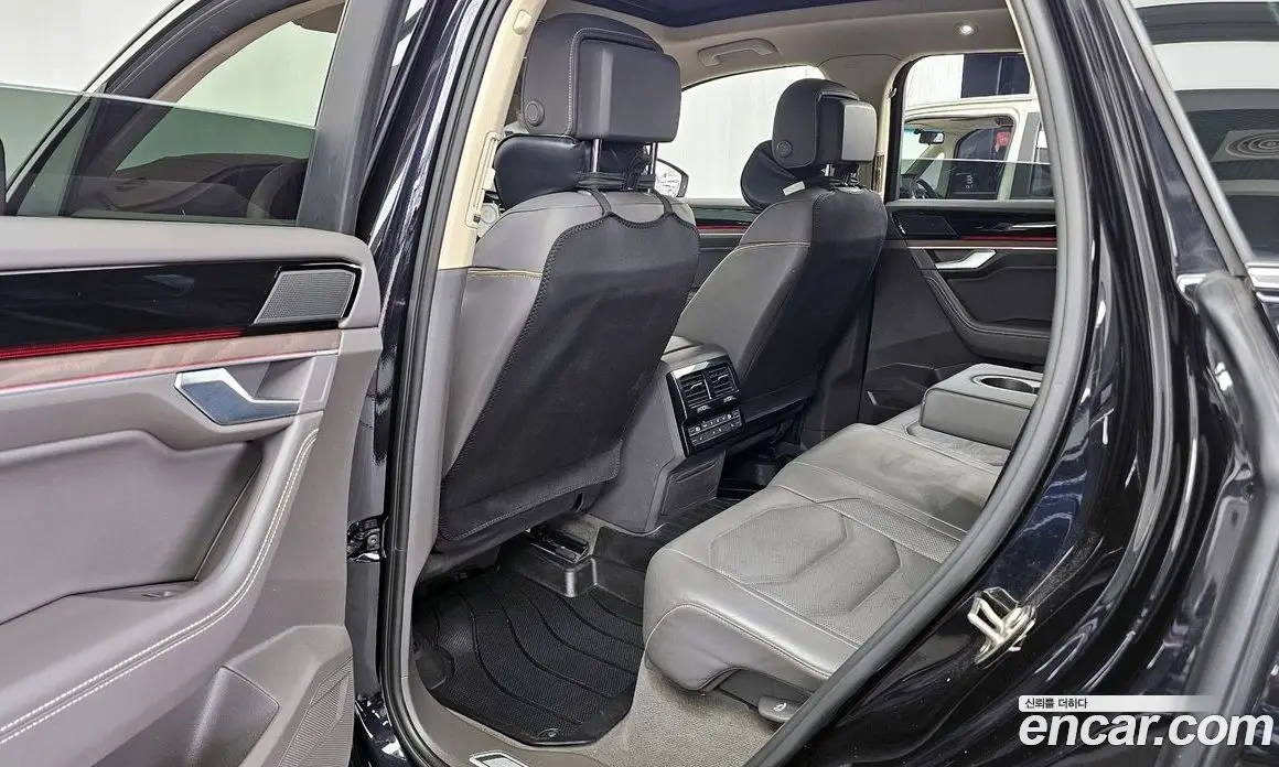 Volkswagen Touareg 2021 3.0 автомат (гидро), фото 16 Volkswagen Touareg 2021 3.0 автомат (гидро), фото 16