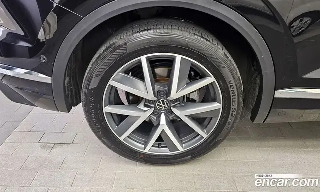 Volkswagen Touareg 2021 3.0 автомат (гидро), миниатюра 5 Volkswagen Touareg 2021 3.0 автомат (гидро), миниатюра 5