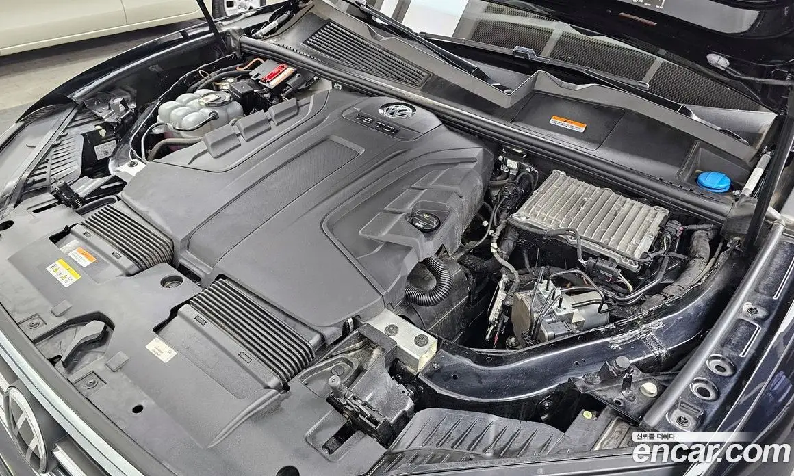 Volkswagen Touareg 2021 3.0 автомат (гидро), фото 6 Volkswagen Touareg 2021 3.0 автомат (гидро), фото 6