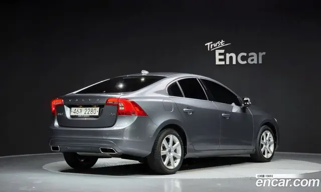 Volvo S60 2017 2.0 автомат (гидро), миниатюра 2