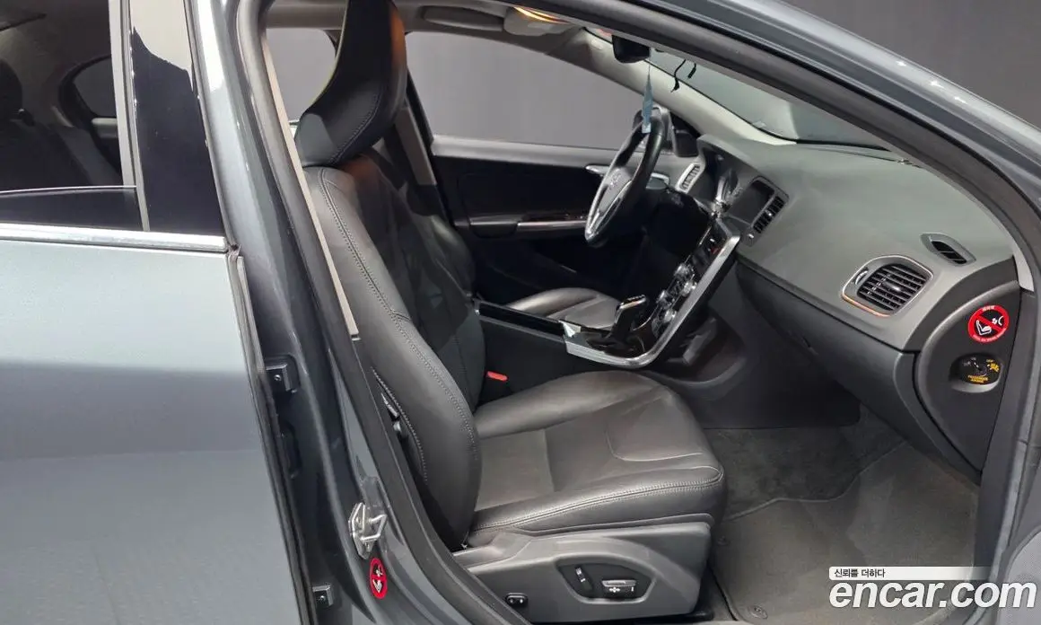 Volvo S60 2017 2.0 автомат (гидро), фото 17